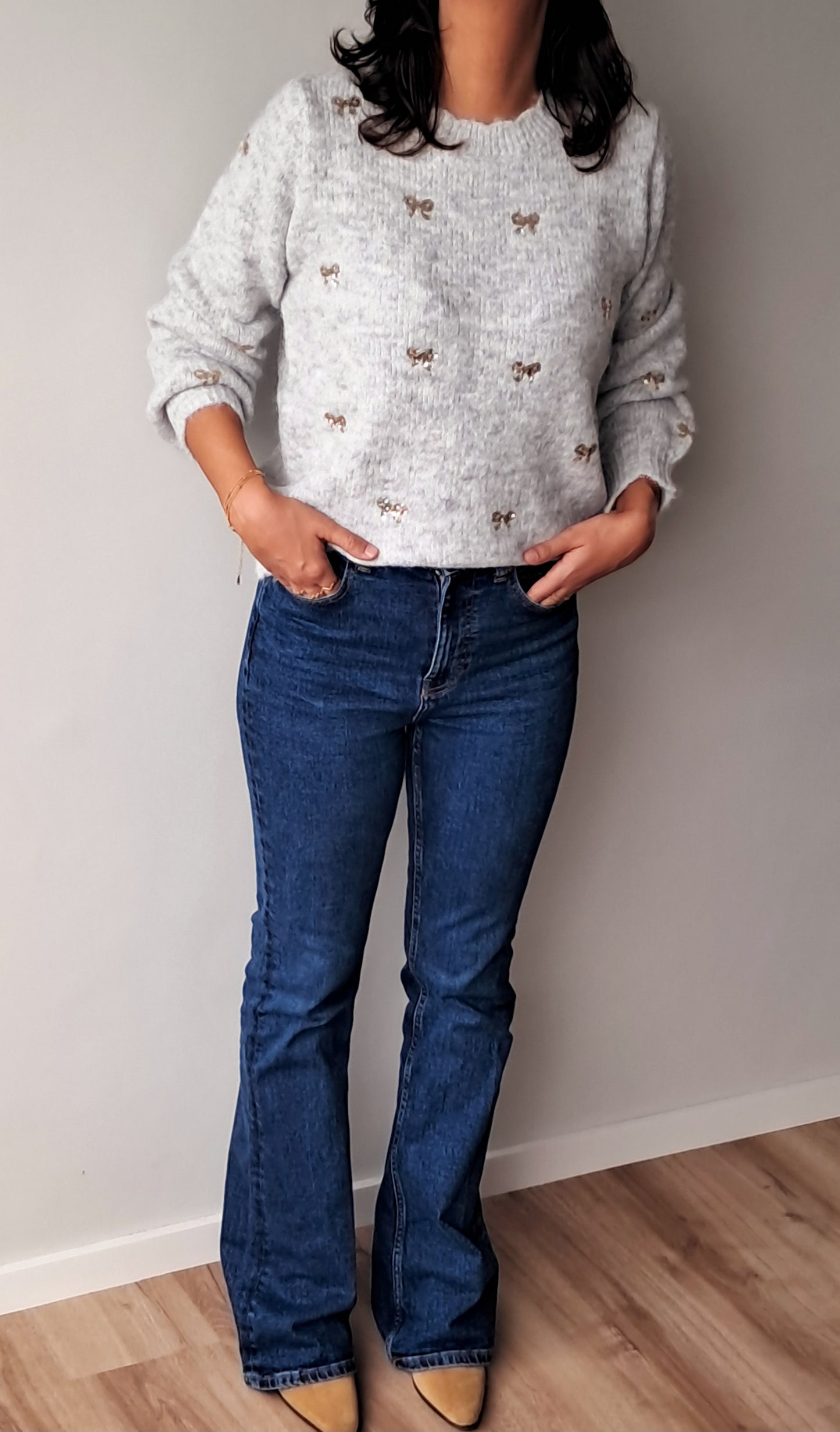 Camisola Laços Dourados Cinzenta